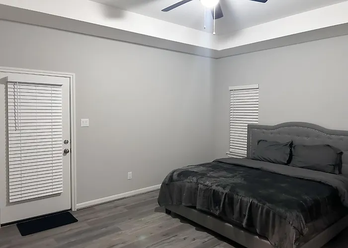 Stunning 3Br Home Near Downtown Houston - Sleeps 8