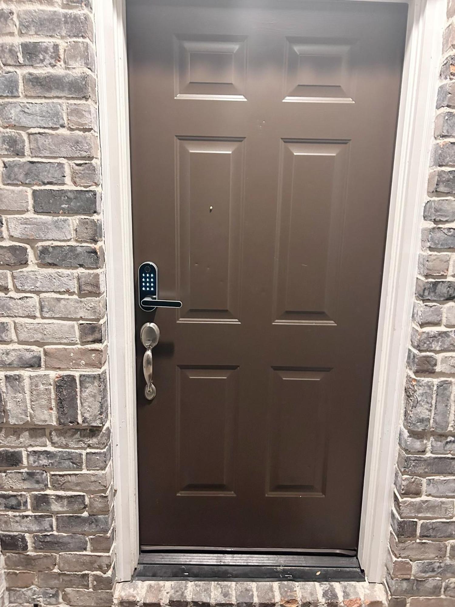 Ferienhaus Stunning 3br Near Downtown - Sleeps 8