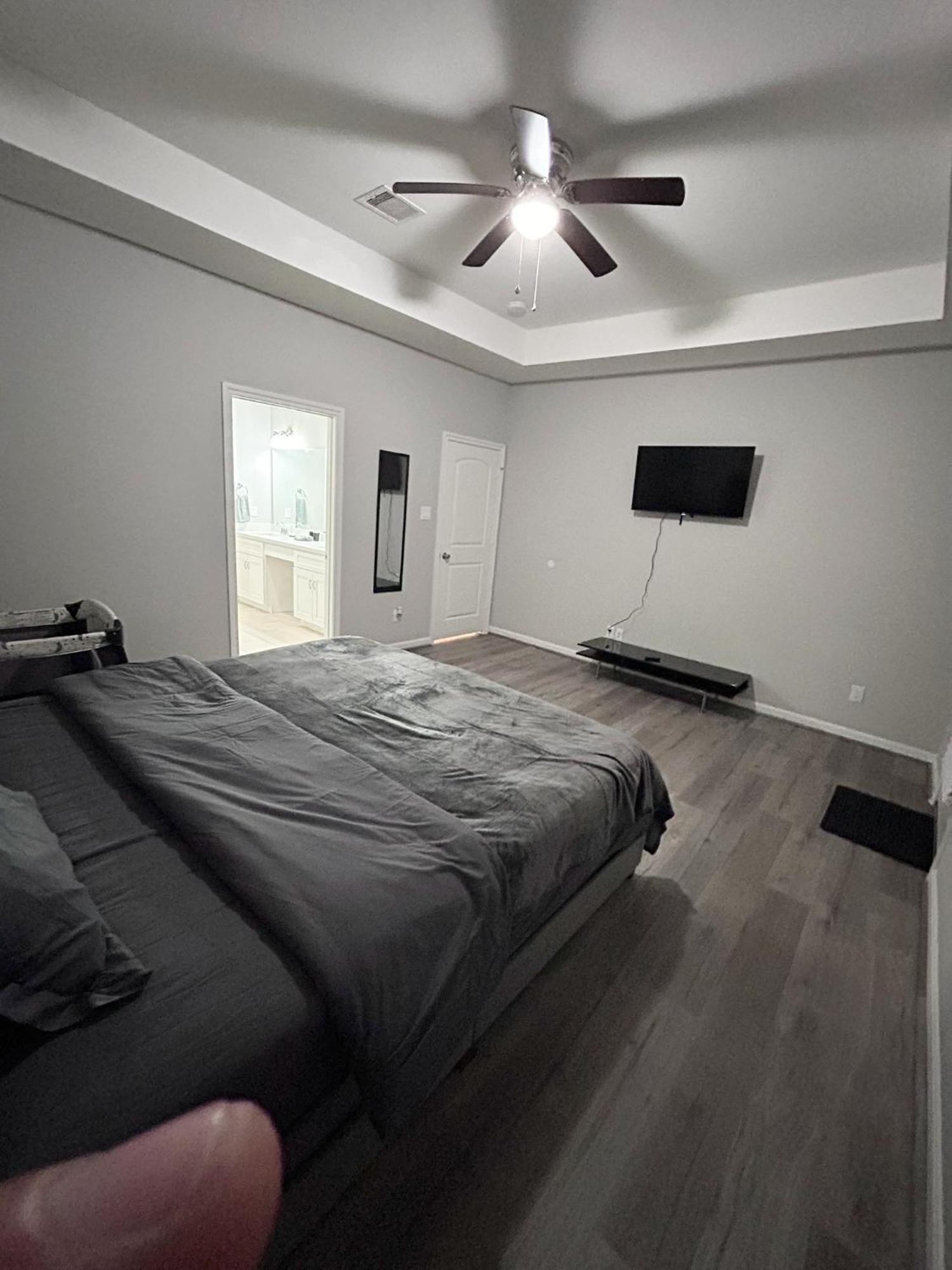 Stunning 3br Near Downtown - Sleeps 8 Ferienhaus Houston